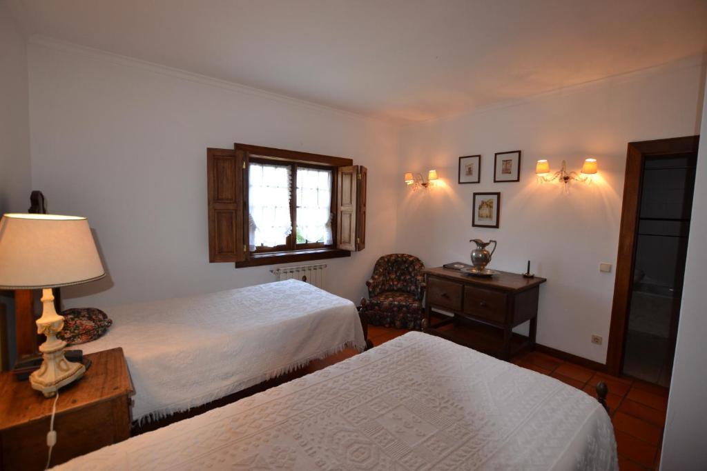 Quinta De Cima De Eiriz Konuk evi Guimarães Oda fotoğraf